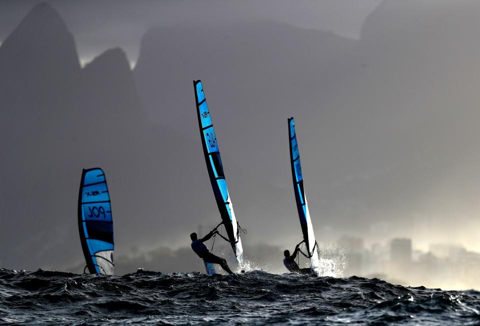 <p>A Mens RS-X class race gets underway on Day 7 of the Rio 2016 Olympic Games at Marina da Gloria on August 12, 2016 in Rio de Janeiro, Brazil. (Photo by Clive Mason/Getty Images) </p>