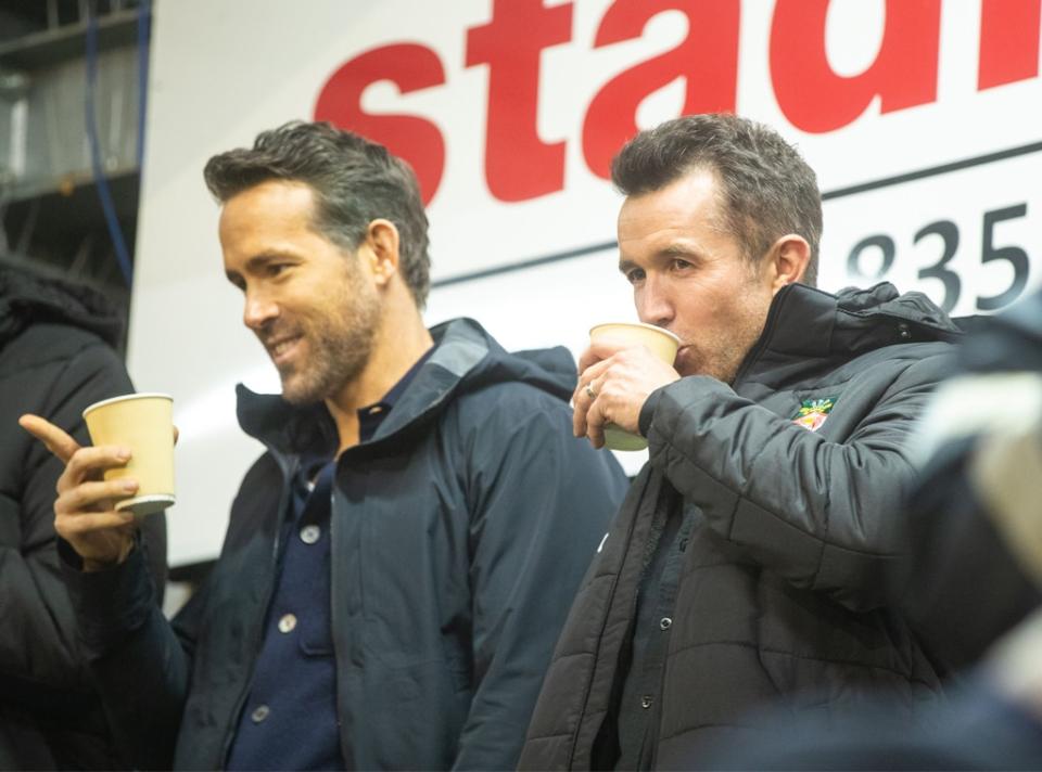 Ryan Reynolds, Rob McElhenney, Wrexham football club