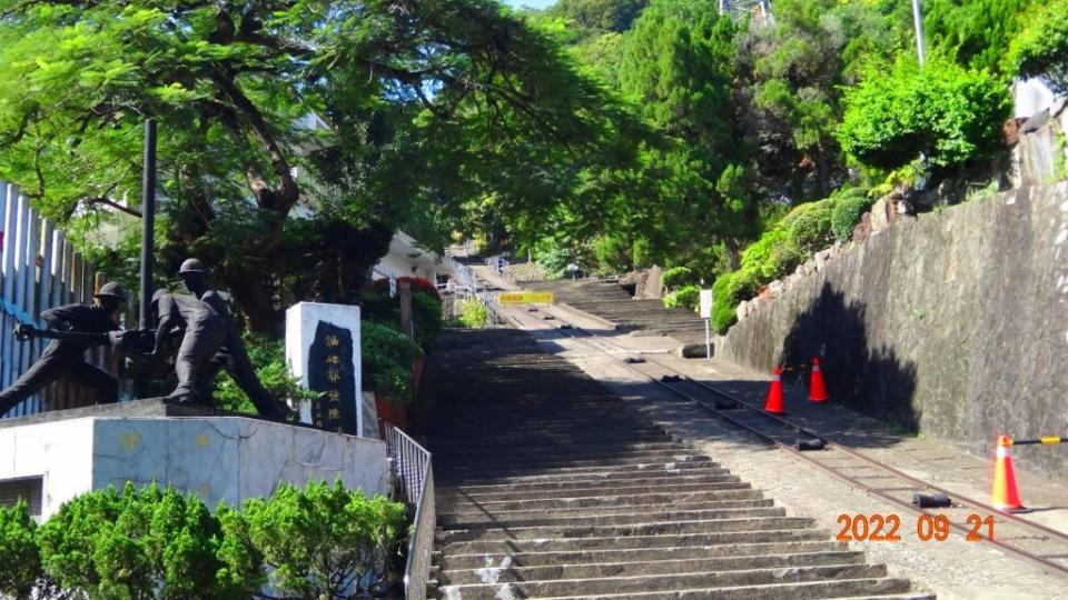 出磺坑礦場的地軌纜車，保存良好，曾是當年最重要的交通工具。（讀者沈松祥攝）