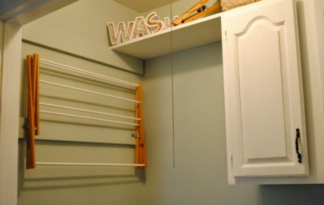 DIY Drying Rack - Wall-Mounted and Closed