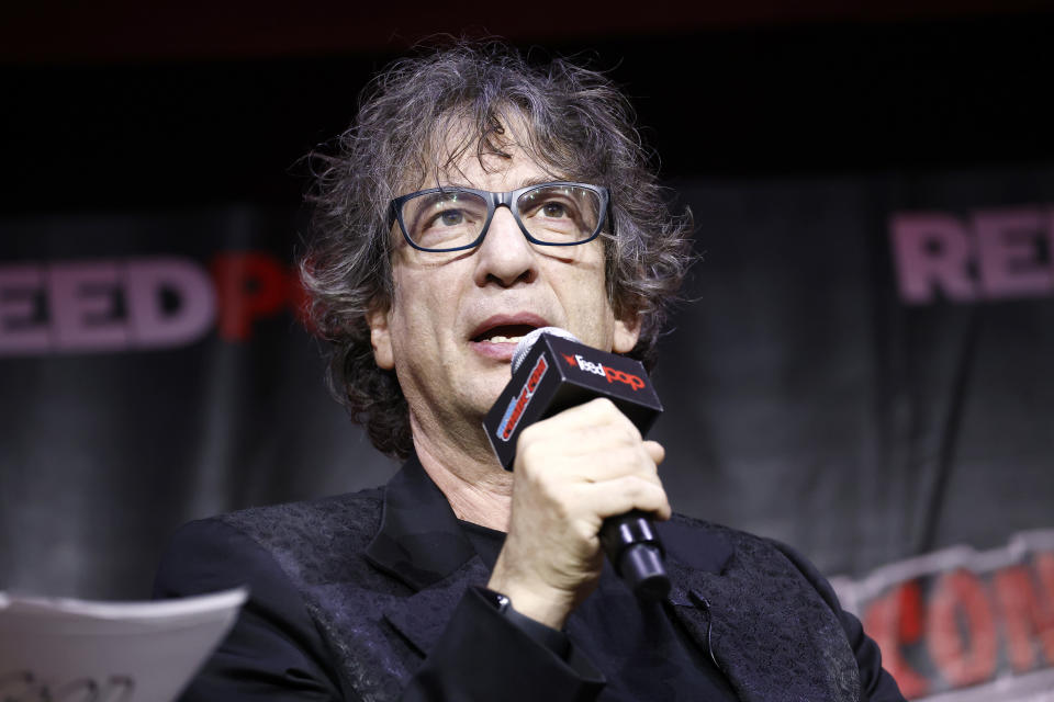 NEW YORK, NEW YORK - OCTOBER 07: Neil Gaiman speaks onstage at the Prime Video Presents: Good Omens panel during New York Comic Con 2022 on October 07, 2022 in New York City. (Photo by Paul Morigi/Getty Images for ReedPop)