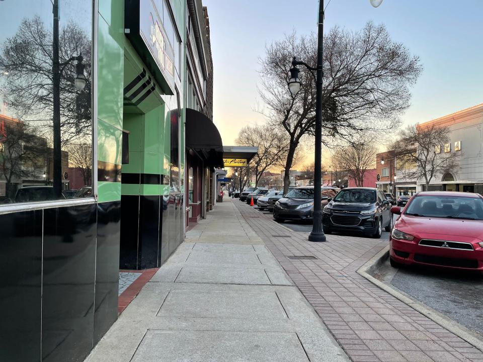 Broad Street in downtown Gadsden.