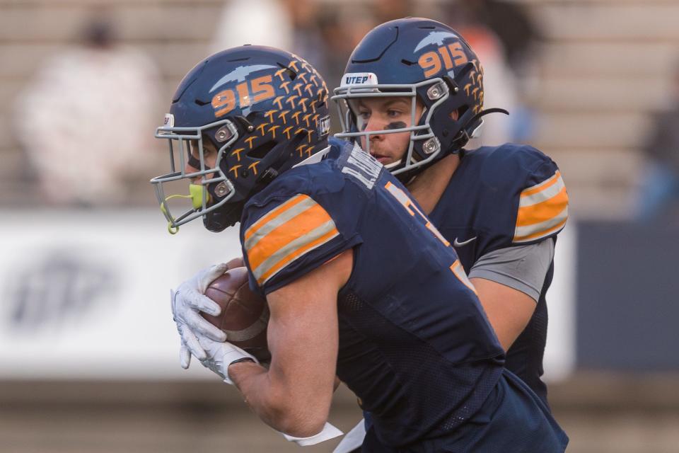 UTEP's Reynaldo Flores (3) at a football game against FIU at the Sun Bowl in El Paso, Texas, on Saturday, Nov. 19, 2022.