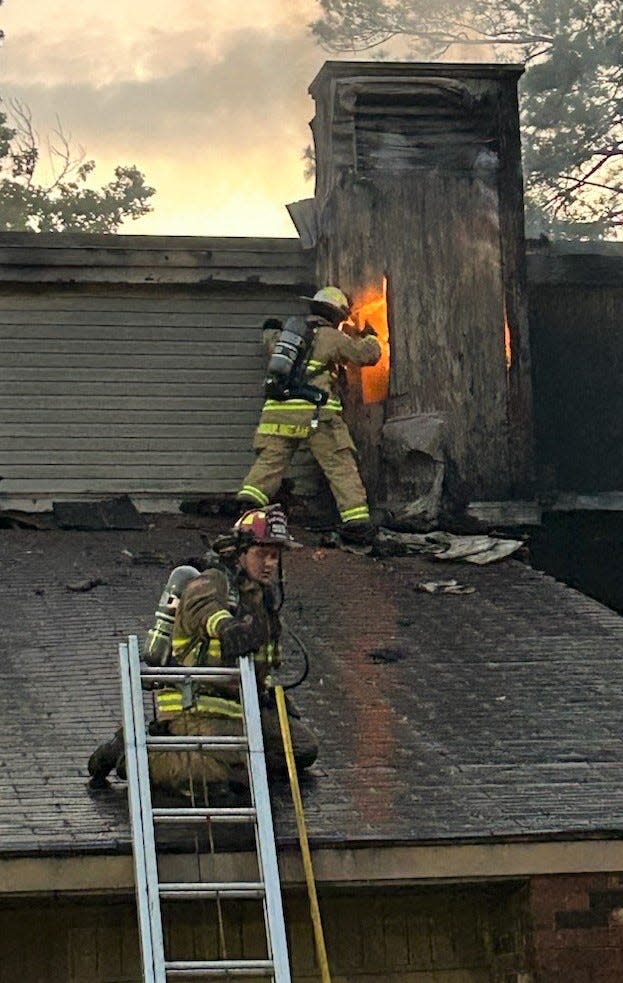 The fire started in the kitchen of apartment F5 and quickly spread. Pine Valley owner Billy Key said that six apartments suffered extensive fire damage and two neighboring apartments suffered significant smoke and water damage. None of the residents of Building F will be able to return to their homes there, Key said.