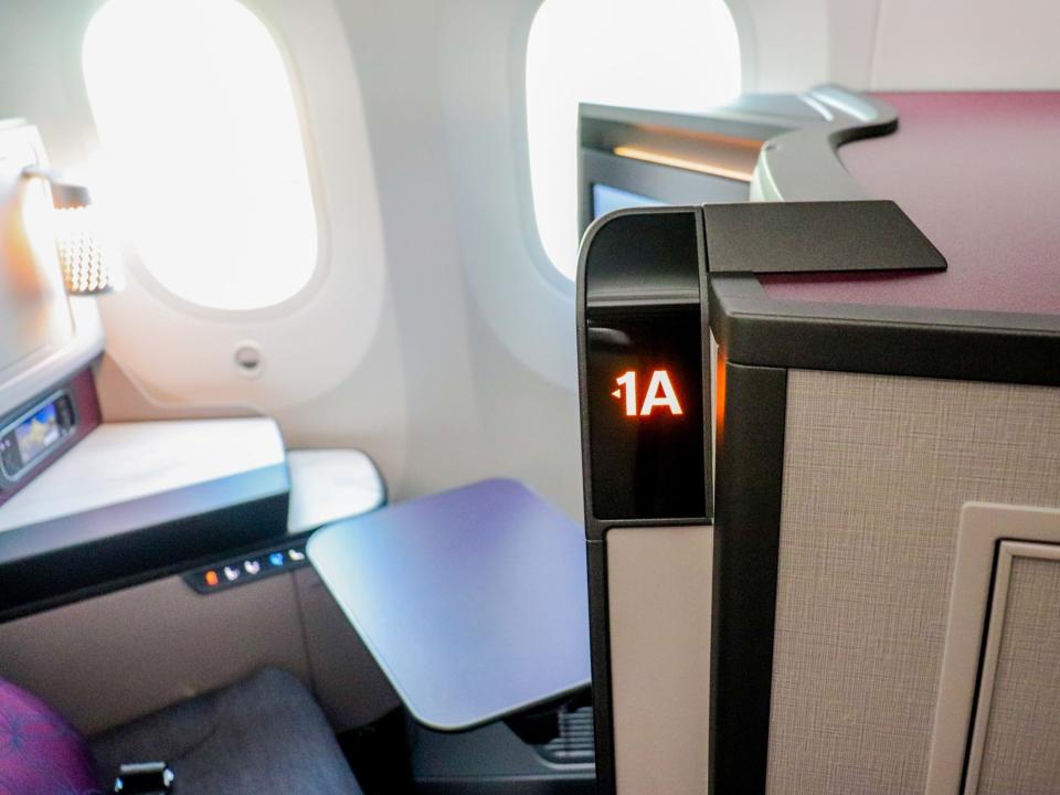 Qatar Airways Boeing 787-9 Dreamliner Business Class - Qatar Airways Flight 2021