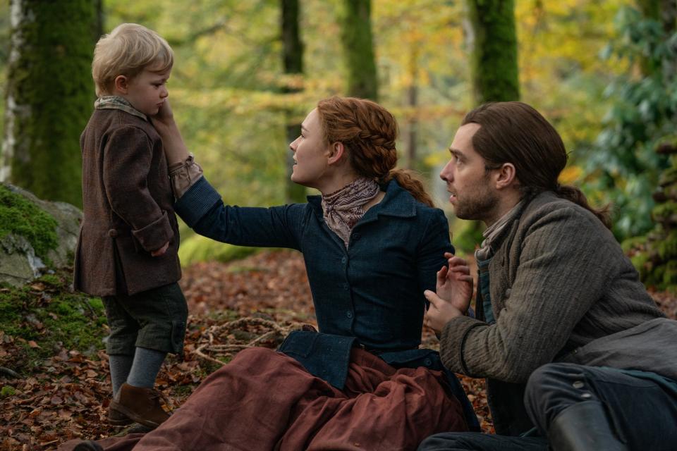 Brianna, Roger, and Jemmy don't make it back to the 20th century in Outlander's season-five finale. Bree's immediate reaction: “There’s a slight fear that she’s kind of failed them because she was thinking of home, and home to her is her parents,” Sophie Skelton says.
