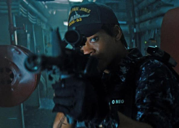 battleship-rihanna-5