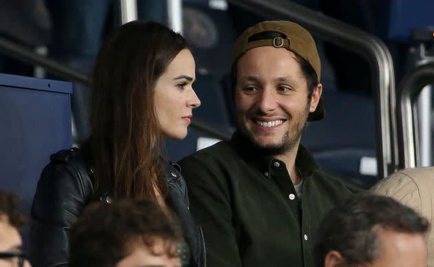 Vianney annonce la naissance de son premier enfant  (Photo de Vianney et Catherine Robert le 19 septembre au Parc des Princes. Photo de John Berry/Getty Images) (Photo: John Berry via Getty Images)