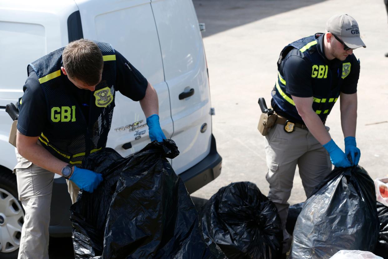 UGA police along with Athens-Clarke County police, Georgia State patrol and the GBI search area around the Cielo Azulyk apartment complex after executing a search warrant and arresting Jose Antonio Ibarra age 26 for the murder of Athens nursing student Laken Riley in Athens, Ga., on Friday, Feb. 23. 2024.