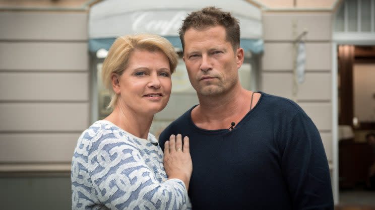 Böse Miene zum guten Spiel? Til Schweiger trifft seine ehemalige Kollegin Andrea Spatzek wieder. (Bild: WDR/Steven Mahner)