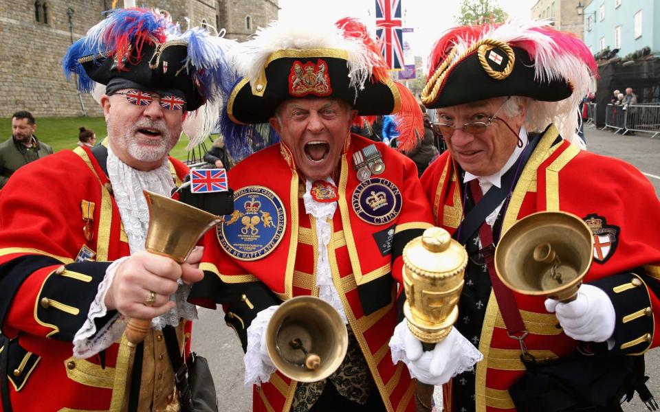 WINDSOR, ENGLAND - APRIL 21: The 'Three Criers' Tony Appleton, Steve Clow and Peter Baker prepare for the Queen's 90th Birthday Walkabout on April 21, 2016 in Windsor, England. Today is Queen Elizabeth II's 90th Birthday. The Queen and Duke of Edinburgh will be carrying out engagements  - Chris Jackson/Getty Images