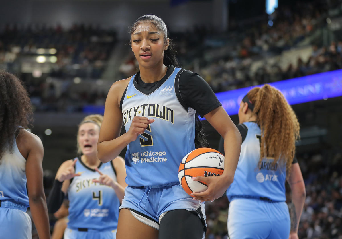 Angel Reese’s WNBA record double-doubles streak ends at 15 in Sky’s loss to Liberty