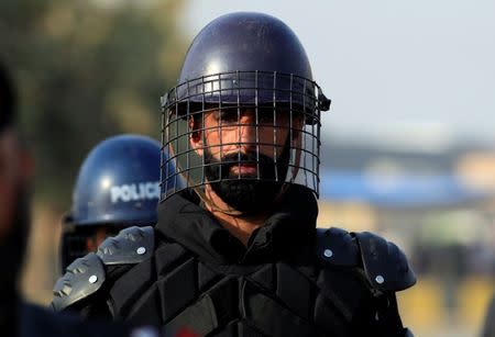 A Frontier Constabulary (FC) personnel stands guard outside National Accountability Bureau (NAB) court in Islamabad, Pakistan October 19, 2017. REUTERS/Faisal Mahmood