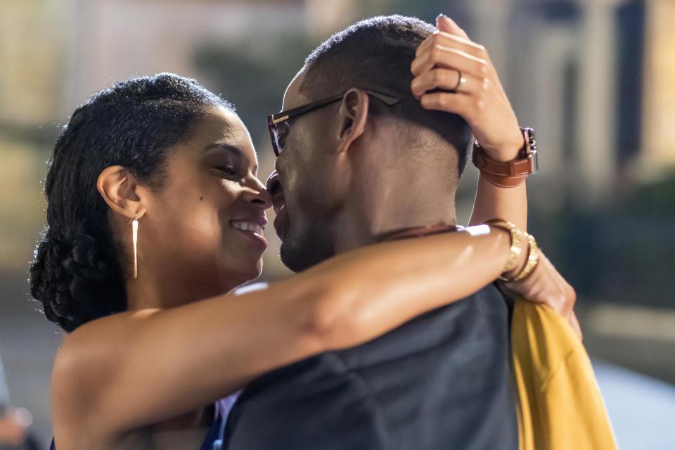 <p>Susan Kelechi Watson as Beth and Sterling K. Brown as Randall in NBC’s <i>This Is Us</i>. <br><br>(Photo: Ron Batzdorff/NBC) </p>