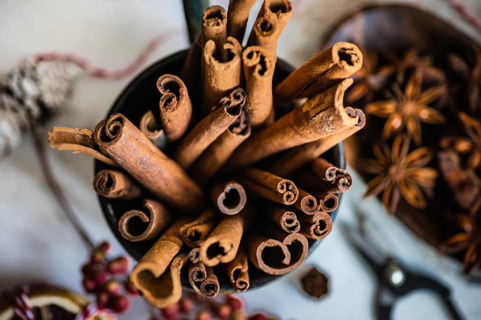 Dos o tres ramas en agua hirviendo limpian el ambiente y dejan un delicioso aroma (Foto:Getty)