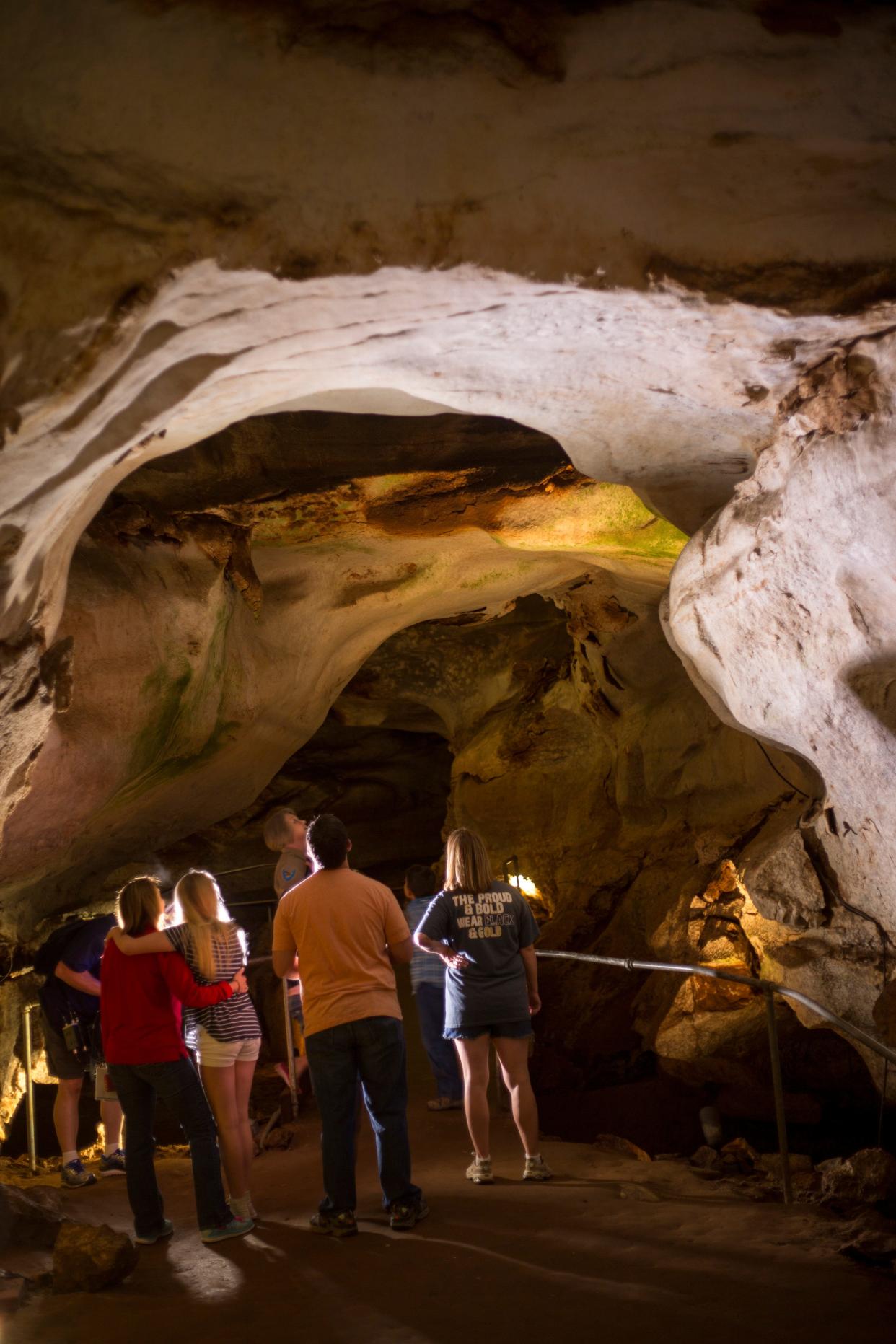 Alabaster Caverns