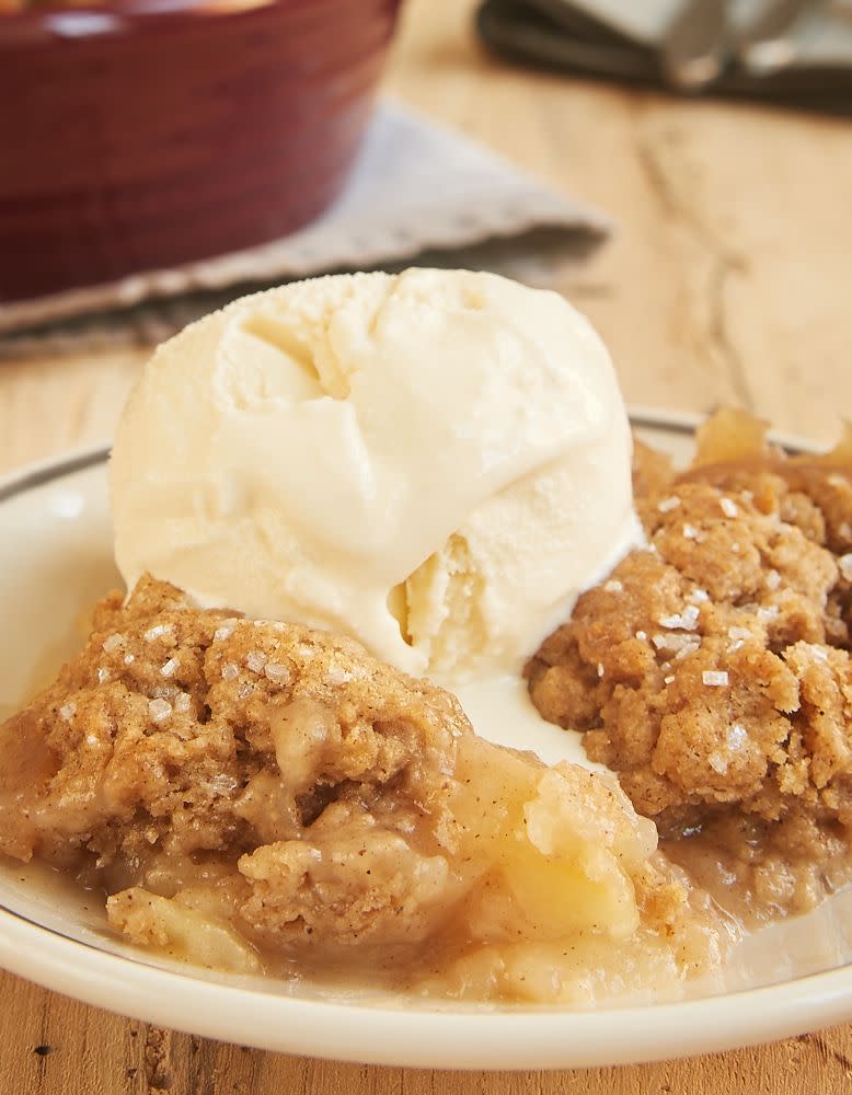 Autumn Spice Pear Cobbler