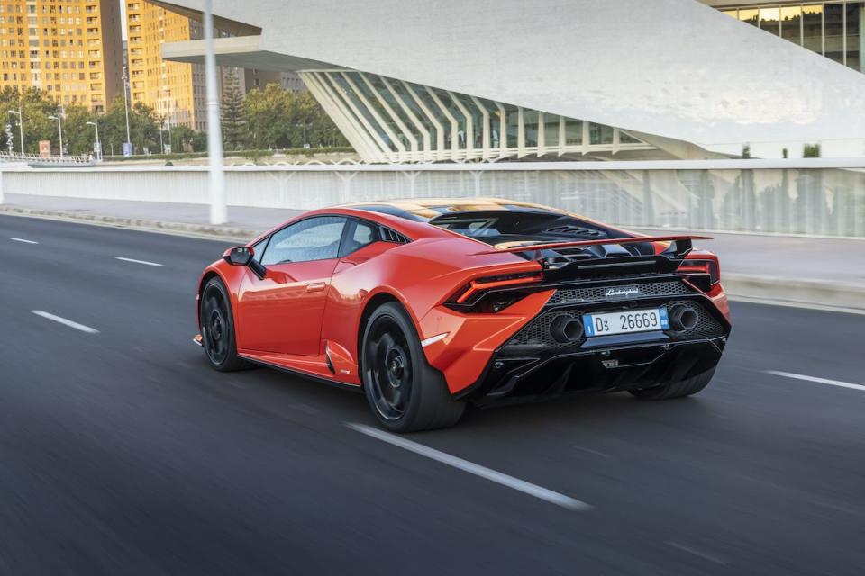 2023 Lamborghini Huracán Tecnica - Photos From Every Angle