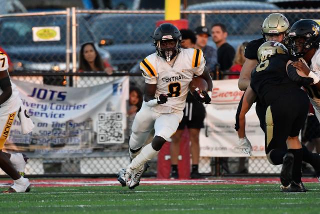 Kentucky high school football: Photos from Week 9 of KHSAA action