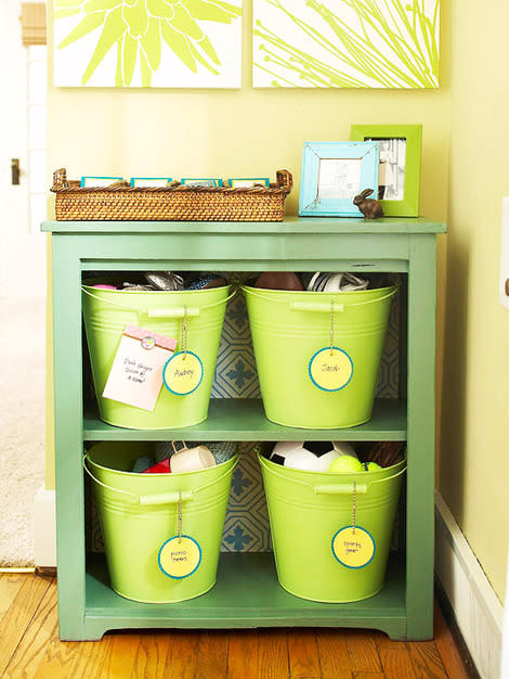Paint Buckets and Use Them to Store Toys 