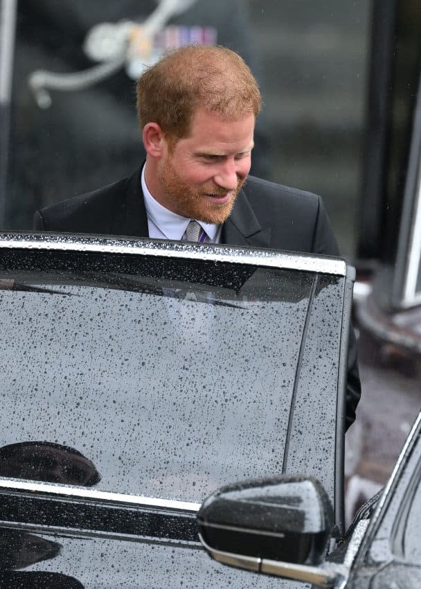 El príncipe Harry en la coronación de Carlos III