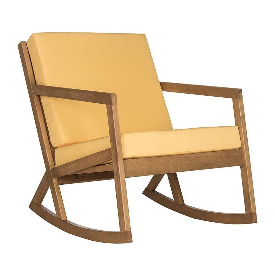 7) Safavieh Outdoor Vernon Rocking Chair