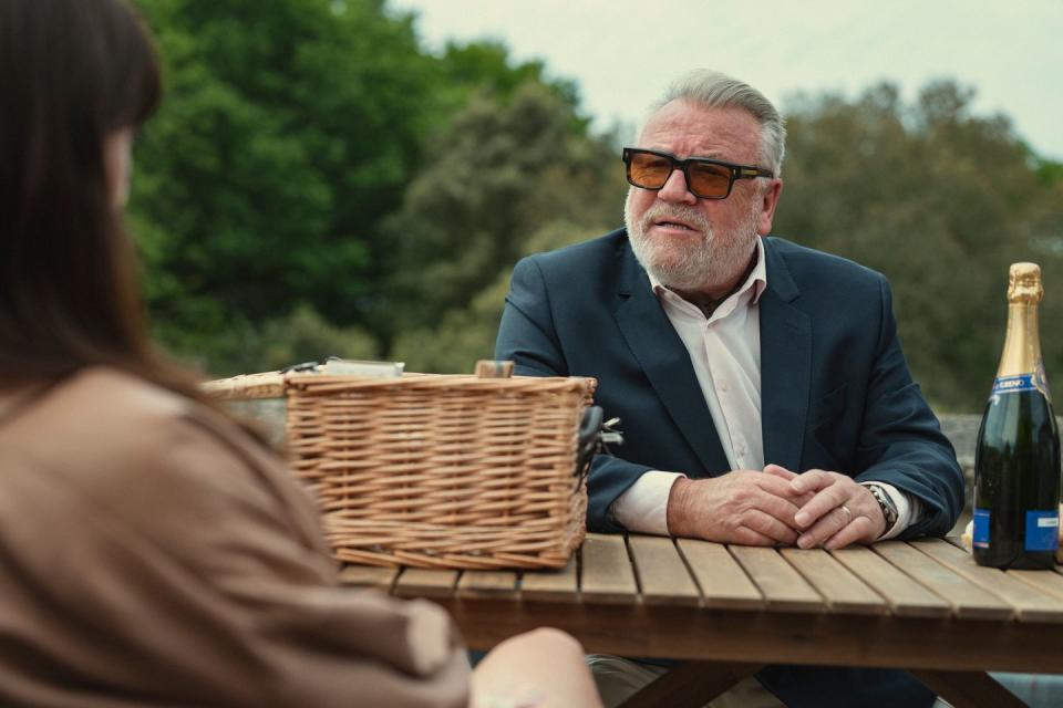 ray winstone as bobby glass, the gentlemen