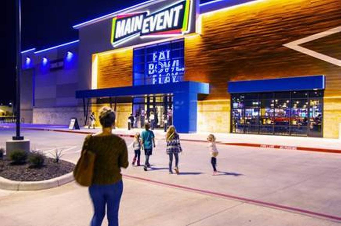 Main Event, a new entertainment venue with bowling, video games, laser tag and a restaurant and bar inside, will open at Lexington’s South Park shopping center off Nicholasville Road.