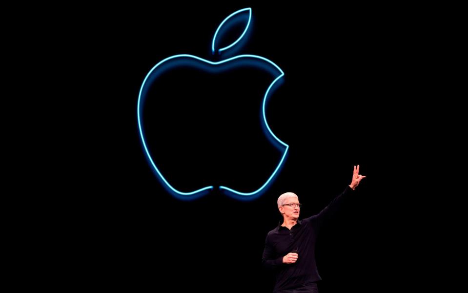 Apple Tim Cook