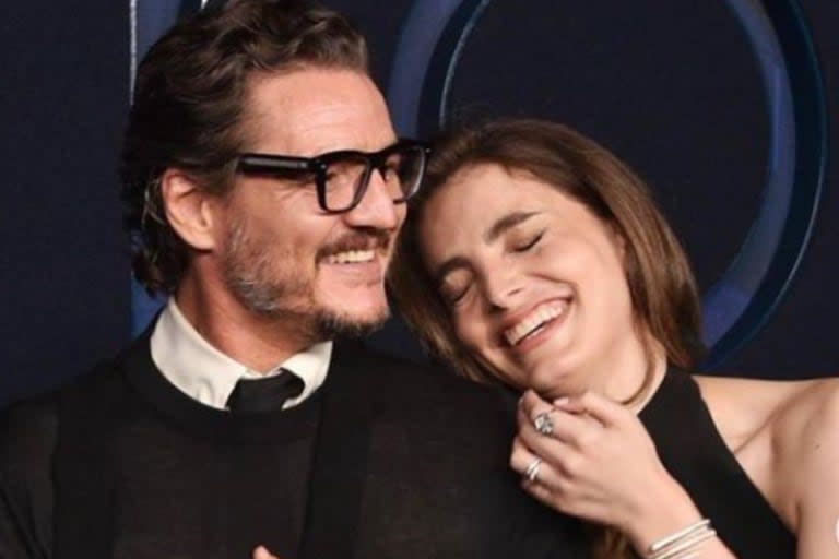 Pedro Pascal y su hermana Lux en la entrega de los Premios Emmy (IG 
pascalispunk)