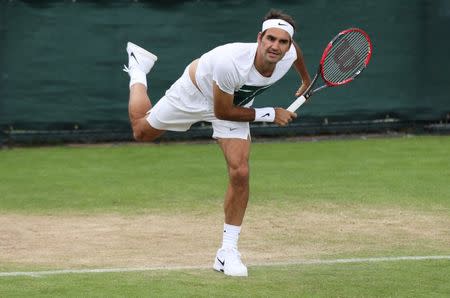 Britain Tennis - Wimbledon Preview - All England Lawn Tennis & Croquet Club, Wimbledon, England - 26/6/16 Switzerland's Roger Federer during practice Reuters / Paul Childs Livepic