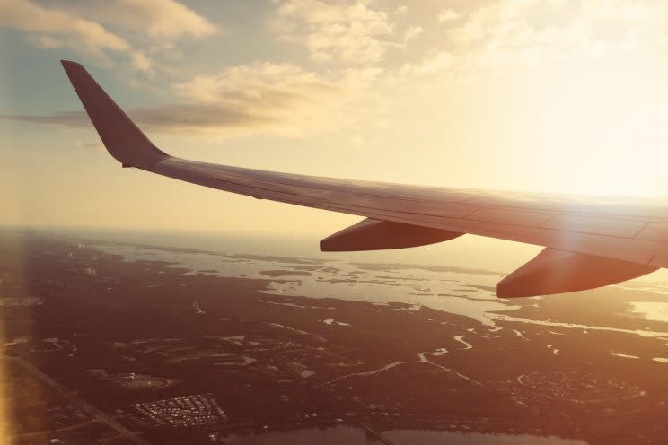 United Airlines has been accused of sexism after banning girls wearing leggings from a flight [Photo: Josh Sorenson via Pexels]