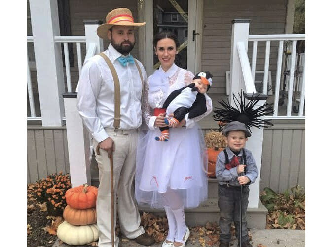 24 Family Halloween Costumes Everyone Can Get In On