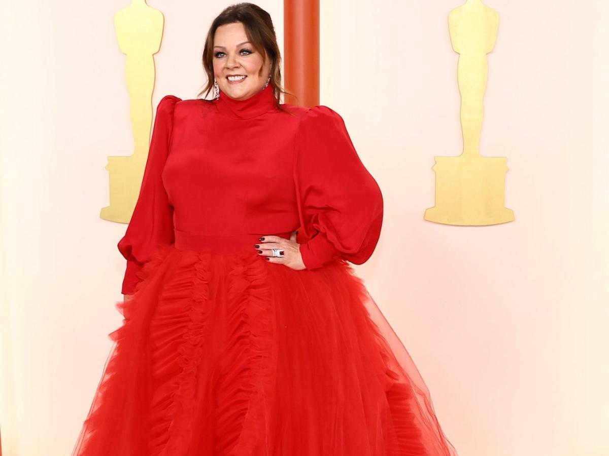 2. Melissa McCarthy's Bold Blue Hair at the Oscars - wide 8