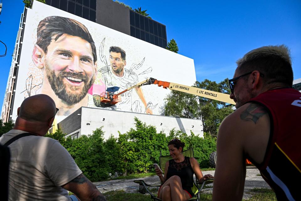 Mural de Messi en Miami realizado por el artista Maximiliano Bagnasco. (CHANDAN KHANNA/AFP via Getty Images)