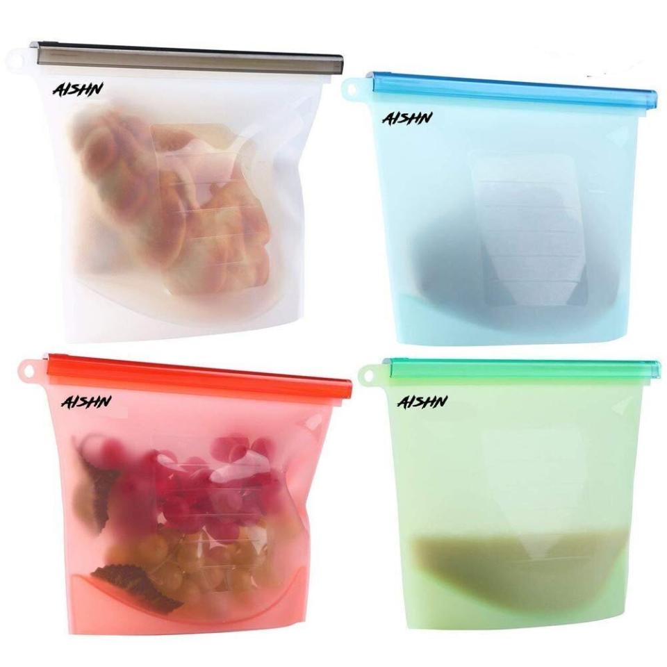 <strong><a href="https://www.amazon.com/Vegetable-Versatile-Preservation-Container-Vegetables/dp/B071GKMC4F/ref?tag=thehuffingtop-20" target="_blank" rel="noopener noreferrer">Find a 4-pack for $18 on Amazon.</a></strong>