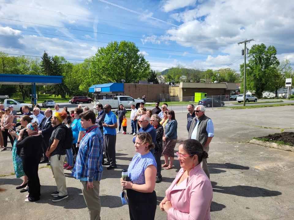 Community gathers to celebrate ground breaking of new PCC building in Southeast Roanoke. (WFXR)