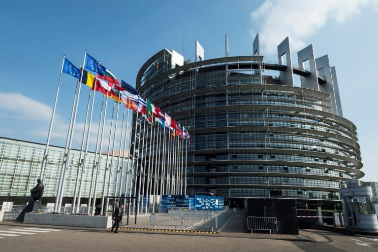 Les eurodéputés, réunis en session plénière à Strasbourg, doivent approuver la réforme des règles budgétaires de l'UE censée garantir le redressement des finances publiques des Etats membres tout en préservant les investissements (SEBASTIEN BOZON)