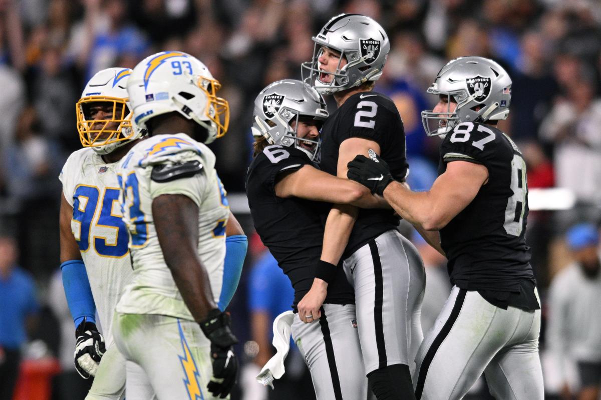 Raiders vs. Chargers TV schedule: Start time, live stream, TV channel, odds  for Week 1 matchup - Bolts From The Blue