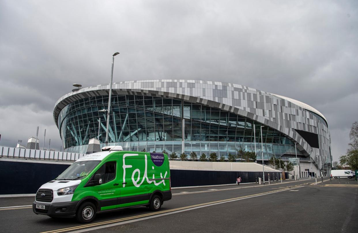 Richard McCafferty, volunteer for The Felix Project, delivers a van load of food at Tottenham Hotspur Stadium: Daniel Hambury/@stellapicsltd