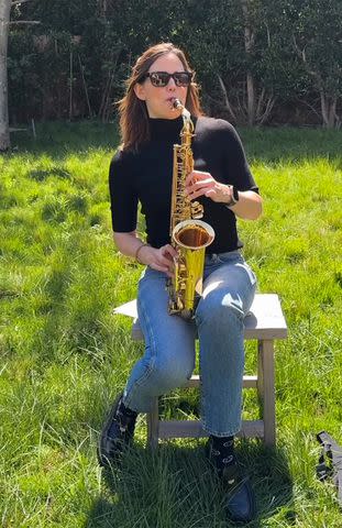 Jennifer Garner Plays Saxophone in Birthday Tribute to Reese Witherspoon