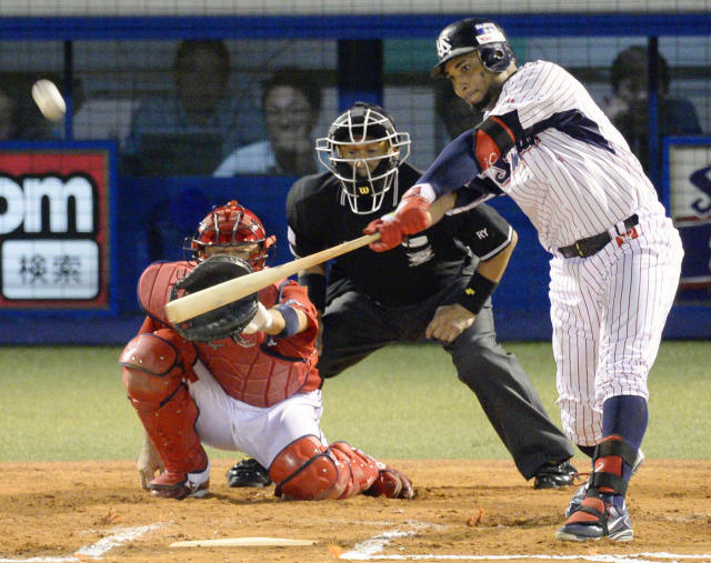 Video: MLB Umpire Floored by Brutal Stray Ball to the Head