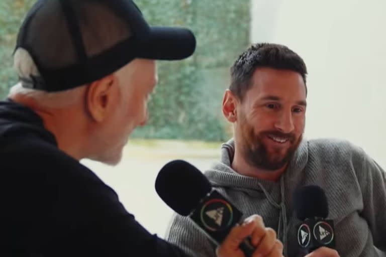 Lionel Messi le hizo un divertido reproche a Andy Kusnetzoff