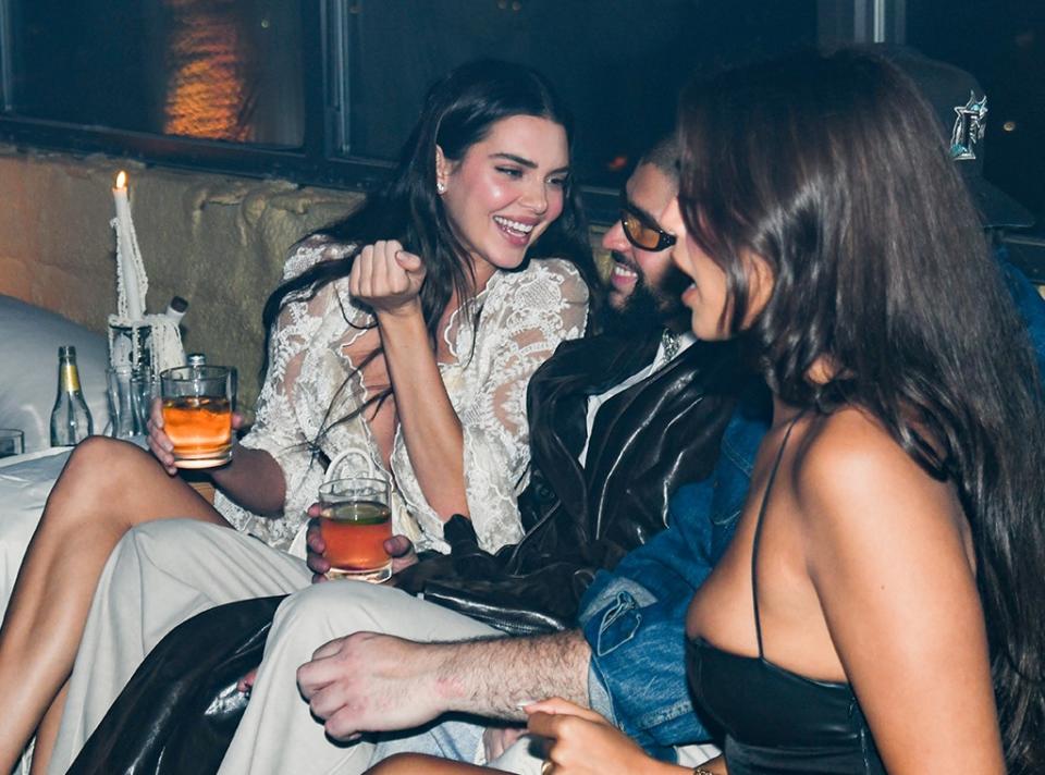 <p>Kendall Jenner & Bad Bunny</p>
