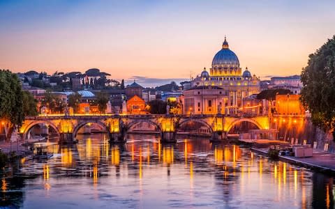 There is no way to avoid romance in Rome - Credit: istock