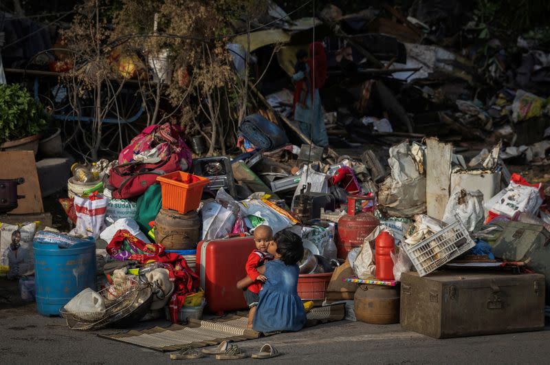 Slum demolition ahead of the G20 Summit