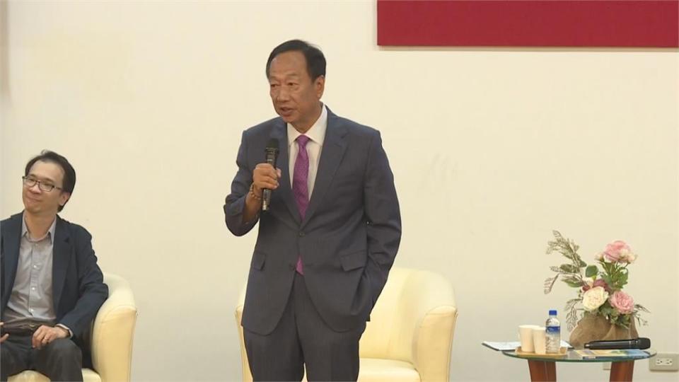 金門大學演講談兩岸交流　郭台銘：否則打巷戰女生可能也要去當兵