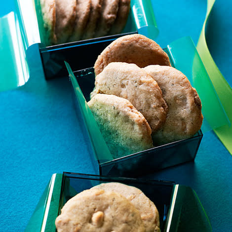 Chai-Spiced Shortbread Cookies