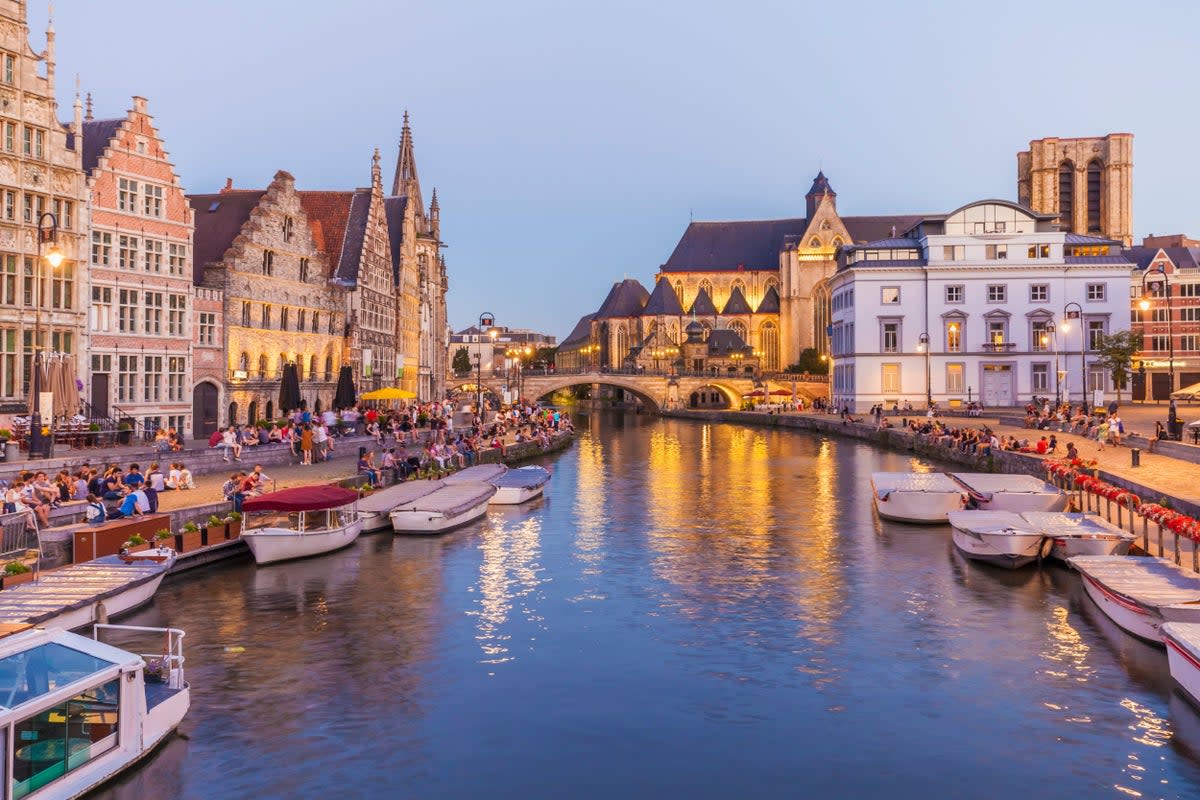 Canal plus: the waterways of Ghent (Getty Images/Westend61)