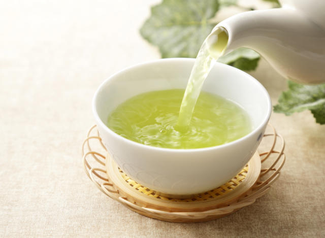 I had 3 cups of green tea every day for a month and this is what happened!